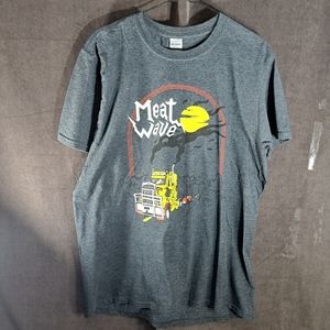 Meat Wave 18 Wheeler Truck + Skull Mountains Grey Band Graphic Tee VG L